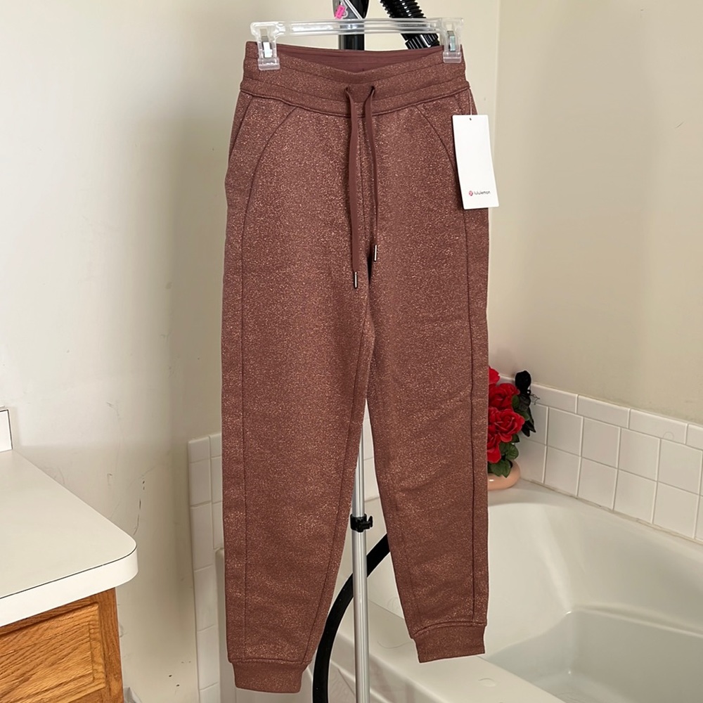 Lululemon Scuba HR jogger size 2